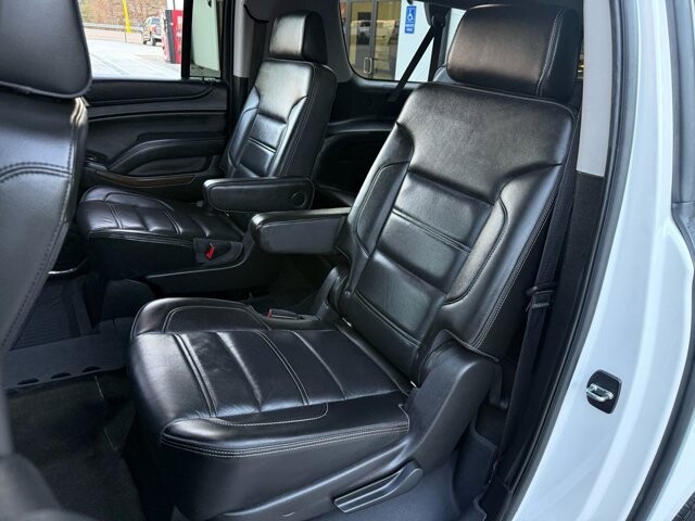 2018 GMC Yukon XL in Knoxville, TN 37920 - 18112229 11