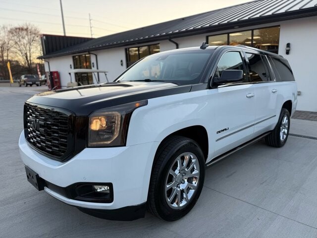 2018 GMC Yukon XL in Knoxville, TN 37920 - 18112229 3