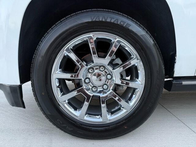 2018 GMC Yukon XL in Knoxville, TN 37920 - 18112229 39