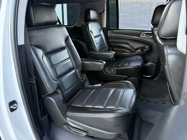 2018 GMC Yukon XL in Knoxville, TN 37920 - 18112229 14