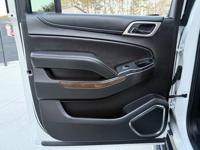 2018 GMC Yukon XL in Knoxville, TN 37920 - 18112229 32