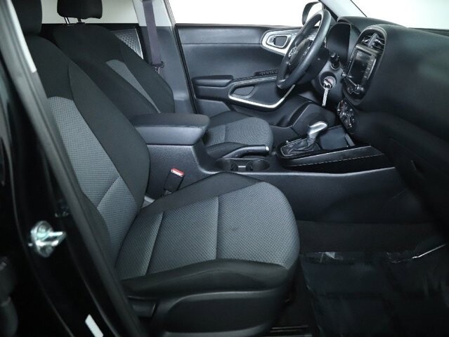 2022 Kia Soul in Bedford, OH 44146 - 18112231 35