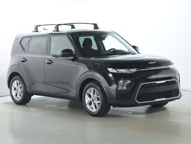 2022 Kia Soul in Bedford, OH 44146 - 18112231 9