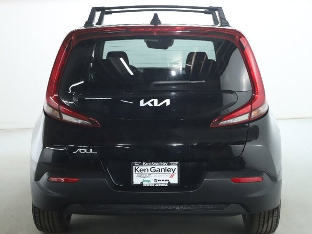 2022 Kia Soul in Bedford, OH 44146 - 18112231 43