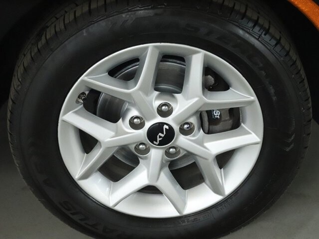 2022 Kia Soul in Bedford, OH 44146 - 18112231 10