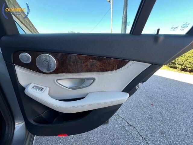 2015 Mercedes-Benz C 300 in Decatur, GA 30032 - 18112236 42