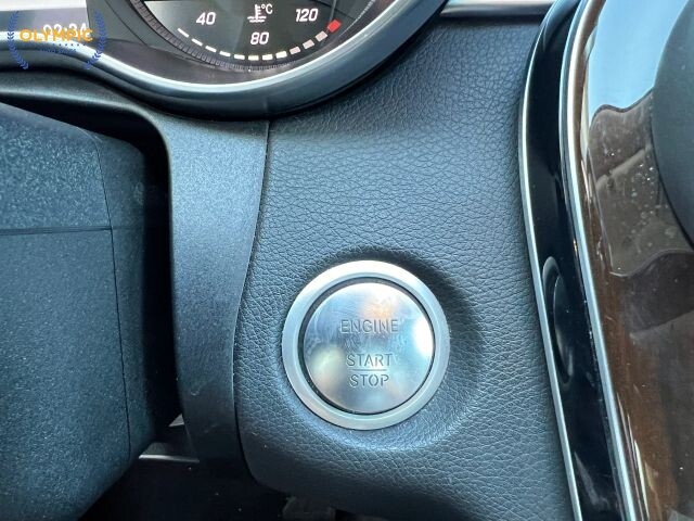 2015 Mercedes-Benz C 300 in Decatur, GA 30032 - 18112236 24