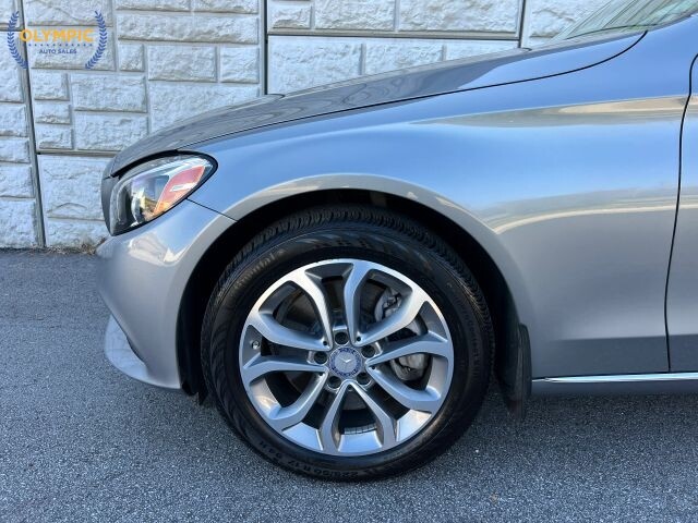 2015 Mercedes-Benz C 300 in Decatur, GA 30032 - 18112236 9