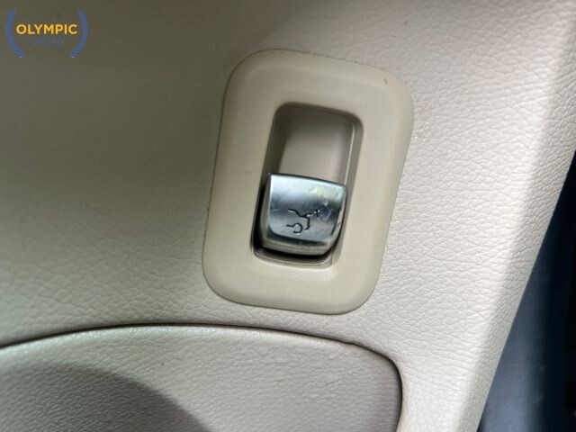 2016 Mercedes-Benz C 300 in Decatur, GA 30032 - 18112237 40