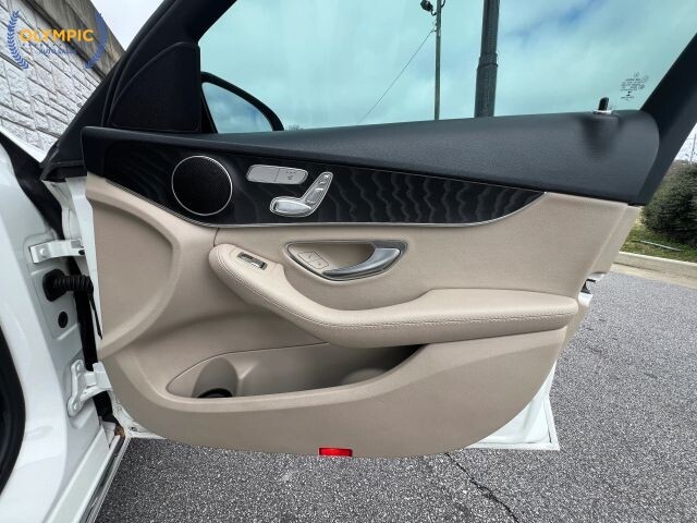 2016 Mercedes-Benz C 300 in Decatur, GA 30032 - 18112237 49