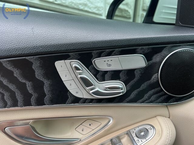 2016 Mercedes-Benz C 300 in Decatur, GA 30032 - 18112237 38