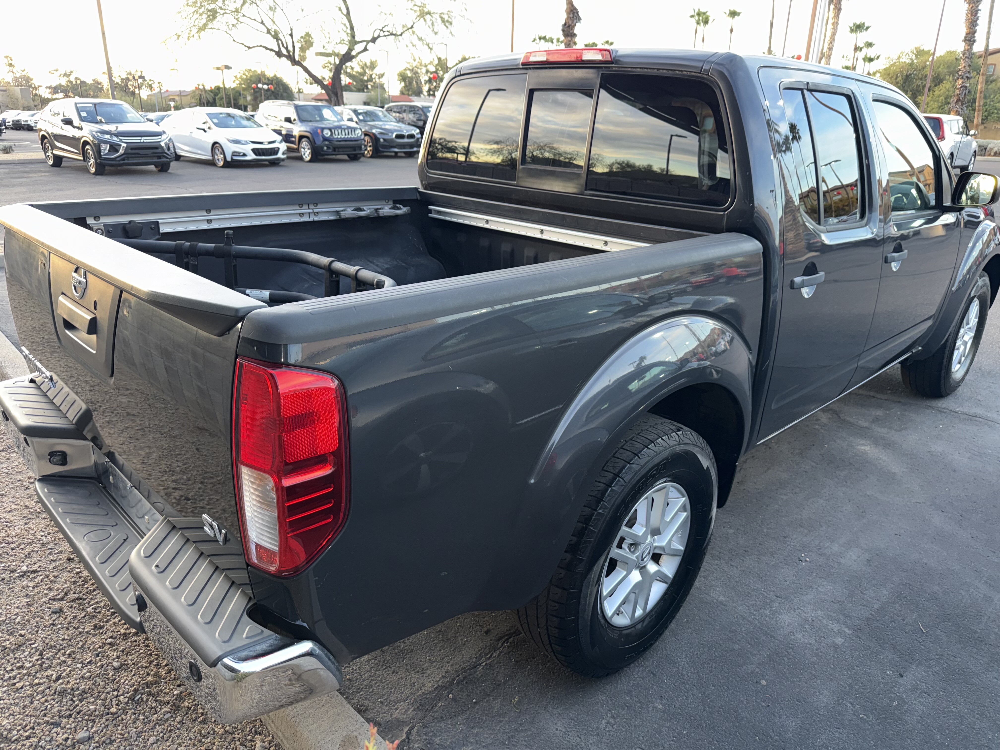 2015 Nissan Frontier in Phoenix, AZ 85022 - 18112241 4