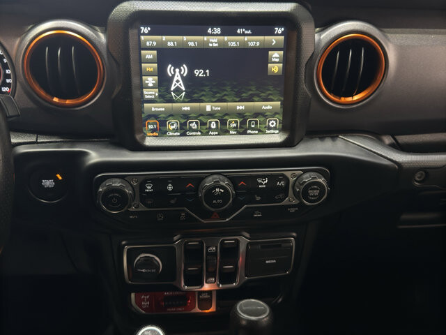 2022 Jeep Gladiator in Burlington, WI 53105 - 18112250 28