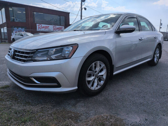 2016 Volkswagen Passat in North Little Rock, AR 72117-1620 - 18112258