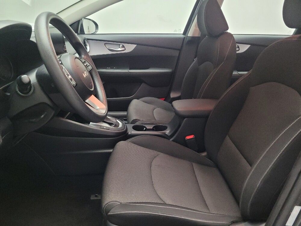 2024 Kia Forte in Montclair, CA 91763 - 18112288 17