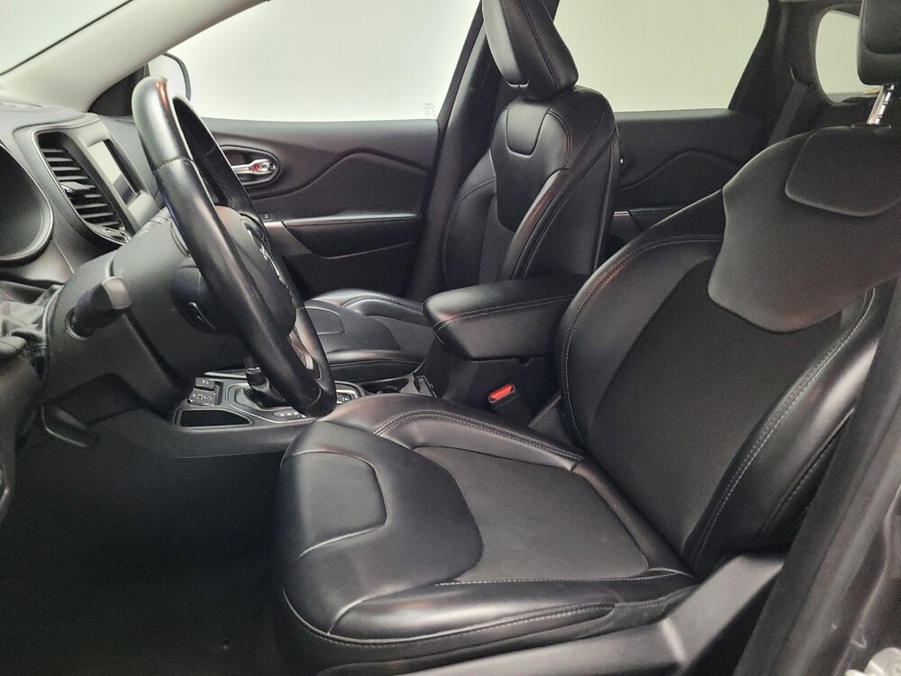 2019 Jeep Cherokee in Montclair, CA 91763 - 18112290 17