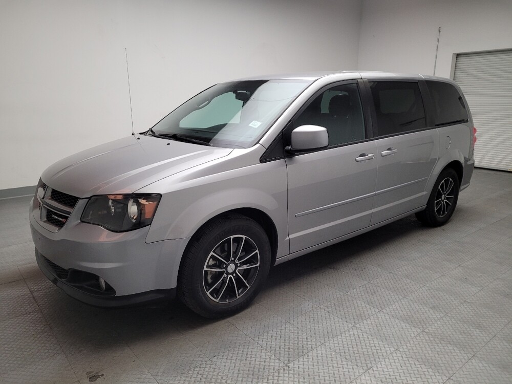 2017 Dodge Grand Caravan in Montclair, CA 91763 - 18112291 2