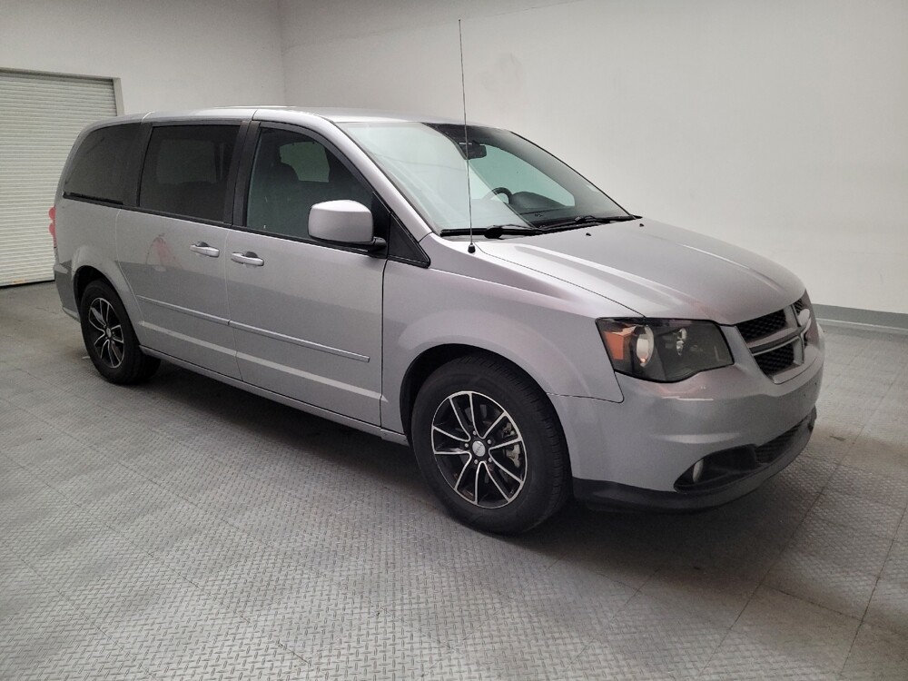 2017 Dodge Grand Caravan in Montclair, CA 91763 - 18112291 11