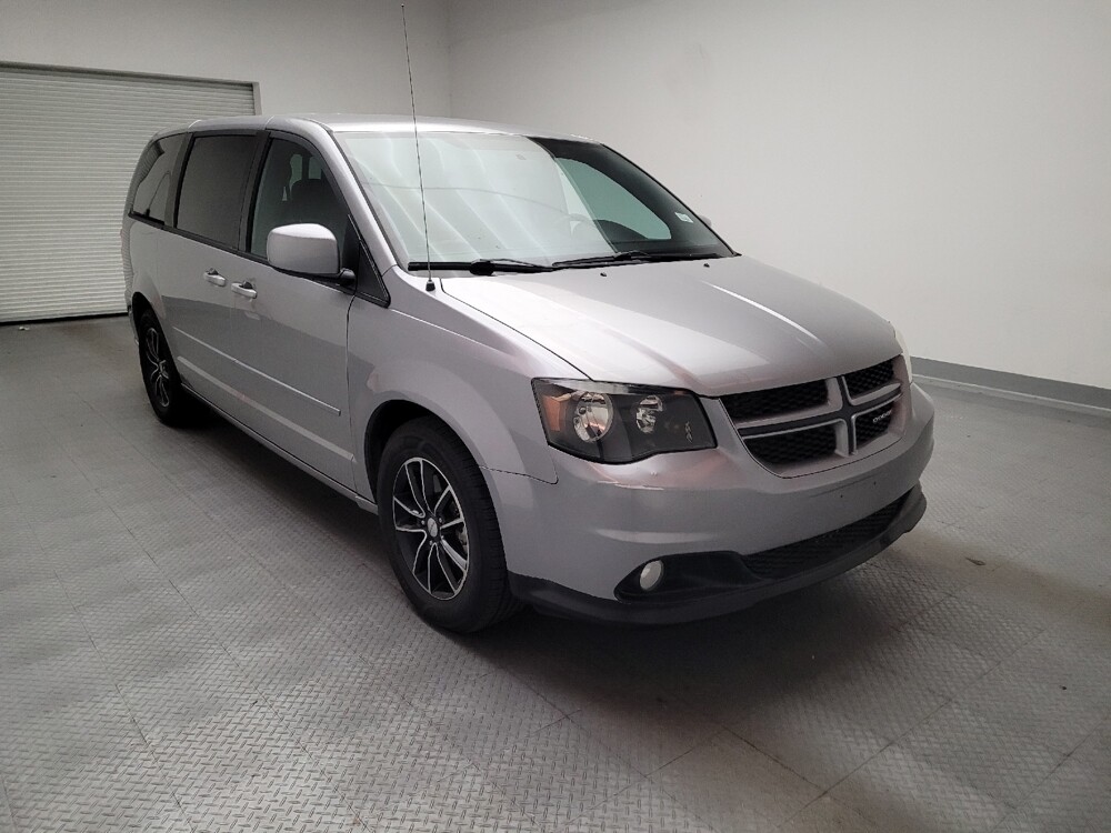 2017 Dodge Grand Caravan in Montclair, CA 91763 - 18112291 13