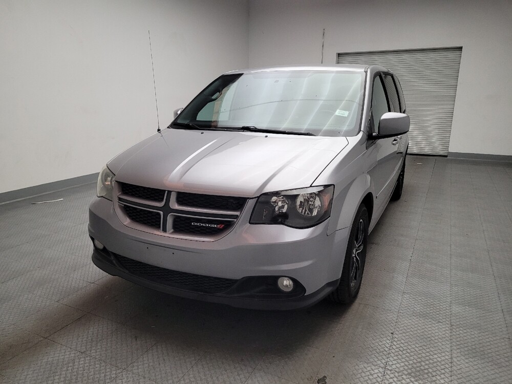2017 Dodge Grand Caravan in Montclair, CA 91763 - 18112291 15