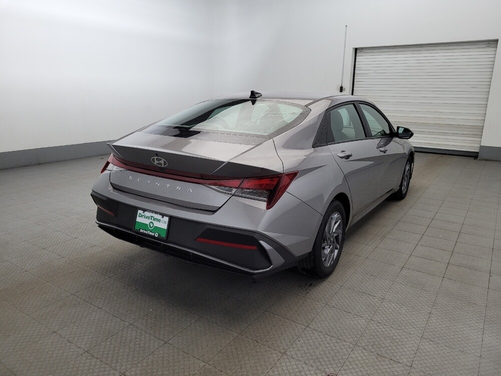 2024 Hyundai Elantra in Henrico, VA 23223 - 18112299 9