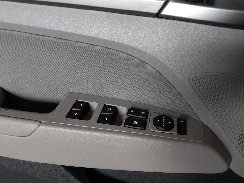 2018 Hyundai Elantra in Athens, GA 30606 - 18112300 27