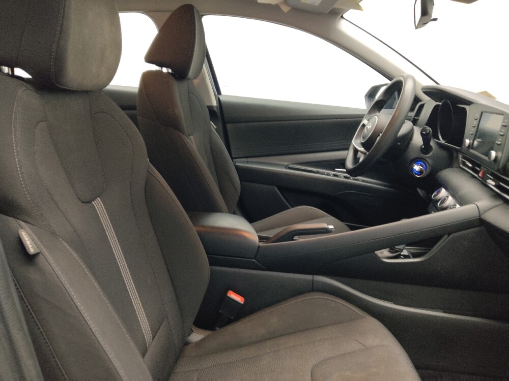 2021 Hyundai Elantra in Knoxville, TN 37923 - 18112302 21