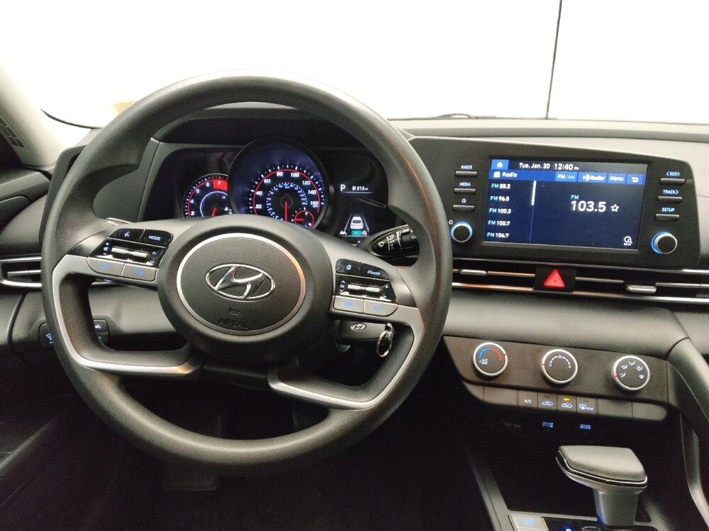 2021 Hyundai Elantra in Knoxville, TN 37923 - 18112302 22