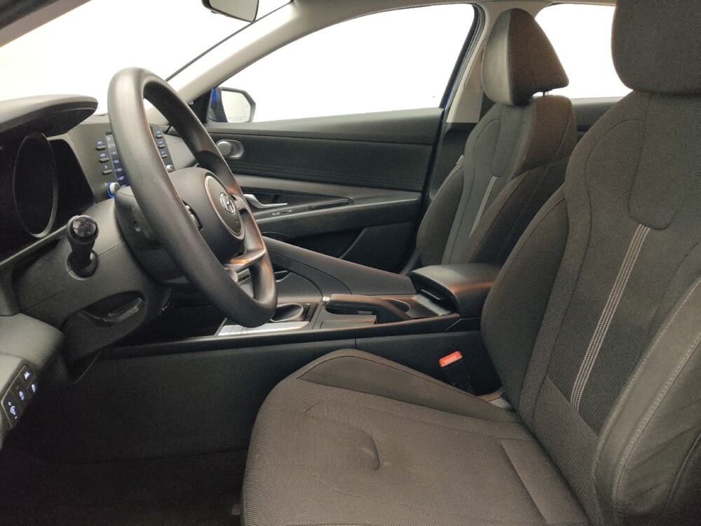 2021 Hyundai Elantra in Knoxville, TN 37923 - 18112302 17