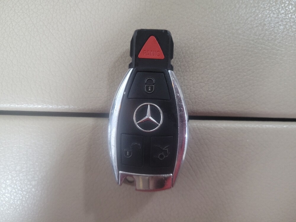 2015 Mercedes-Benz C 300 in Union City, GA 30291 - 18112304 32