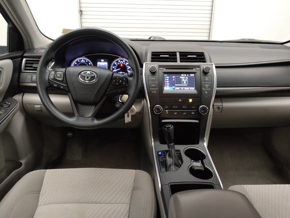 2017 Toyota Camry in Tulsa, OK 74145 - 18112311 22