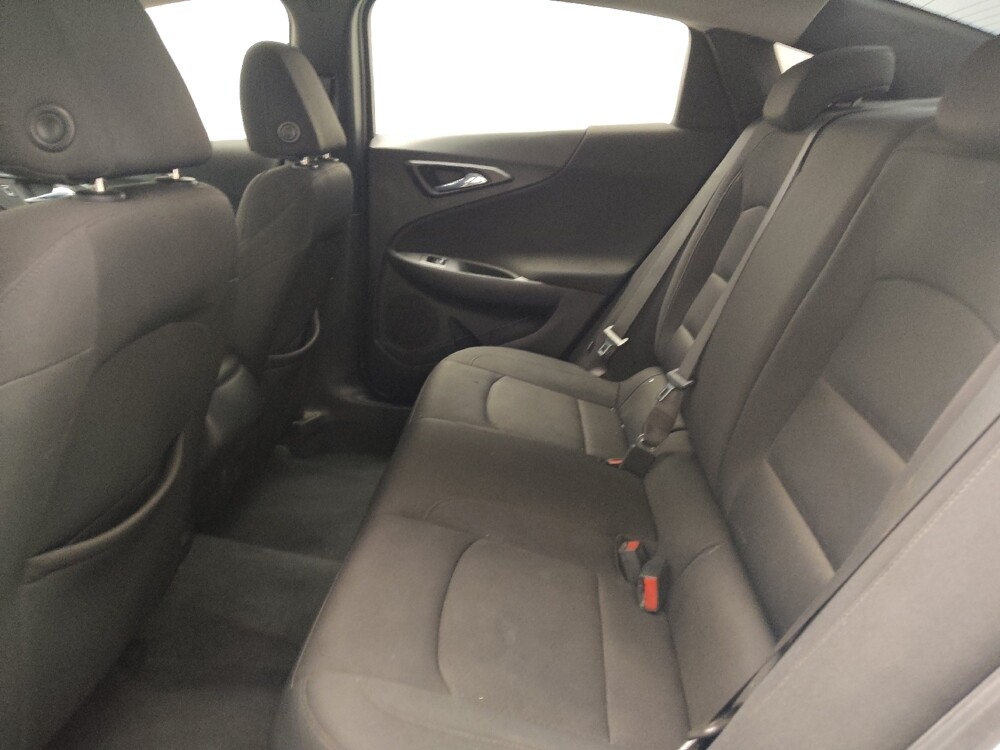 2019 Chevrolet Malibu in Tulsa, OK 74145 - 18112315 18