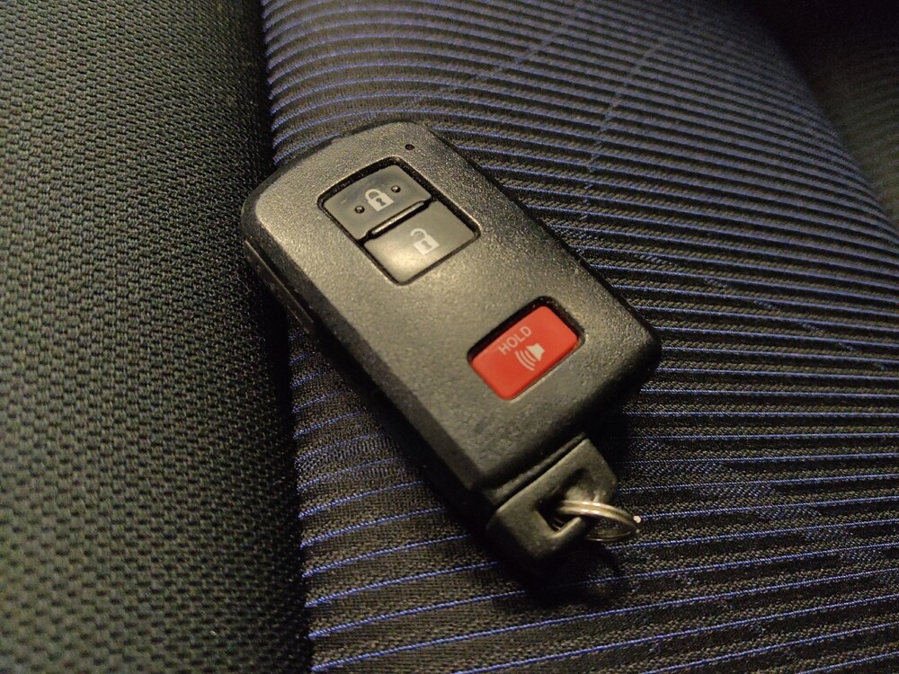 2018 Toyota Prius C in Tucson, AZ 85705 - 18112321 32