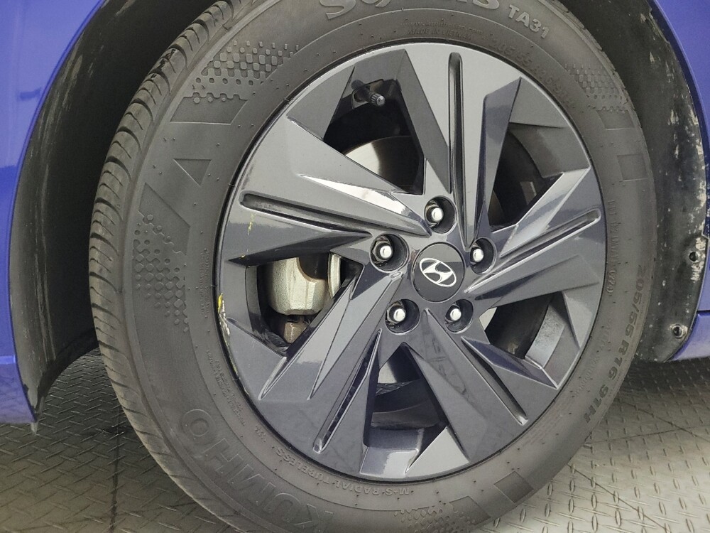2023 Hyundai Elantra in Glendale, AZ 85301 - 18112324 31