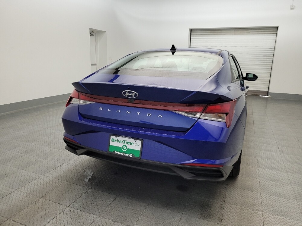 2023 Hyundai Elantra in Glendale, AZ 85301 - 18112324 7