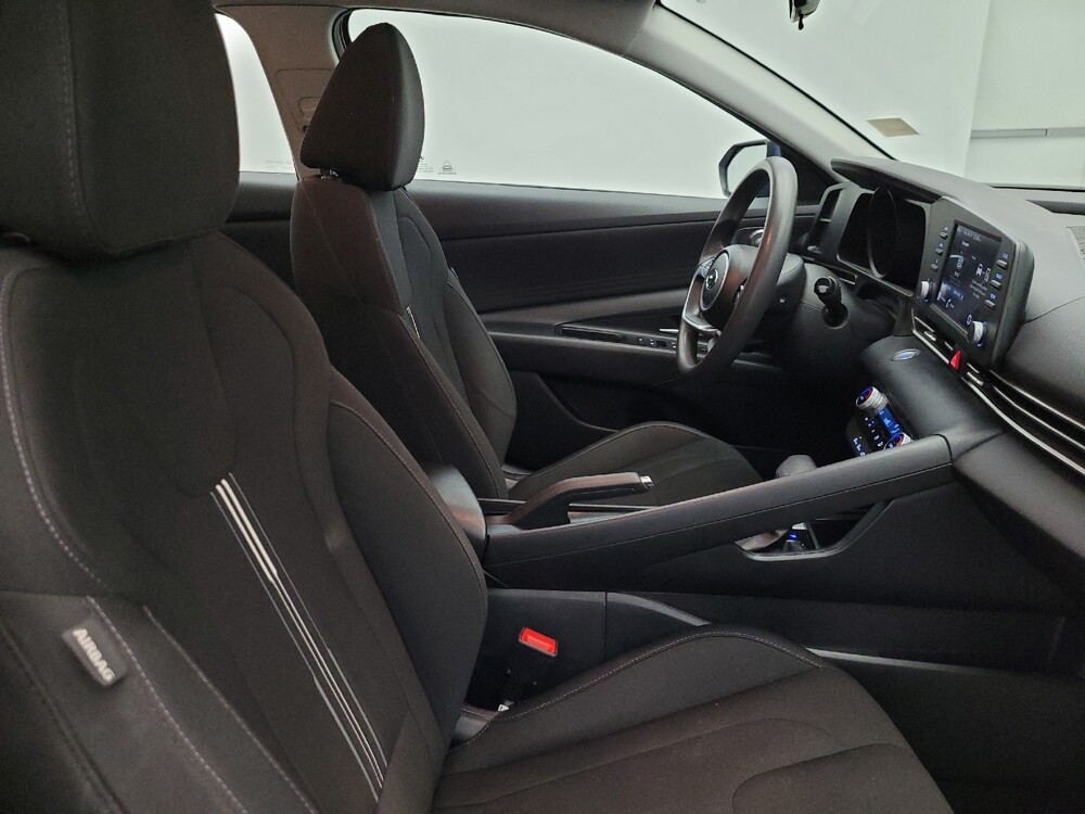 2023 Hyundai Elantra in Glendale, AZ 85301 - 18112324 21