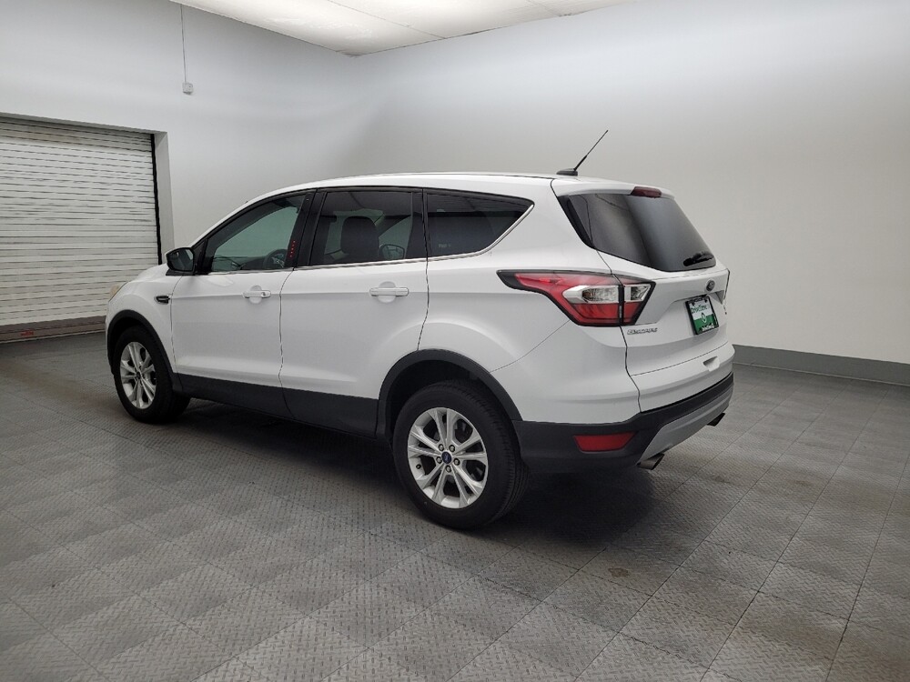 2017 Ford Escape in Chandler, AZ 85225 - 18112325 5