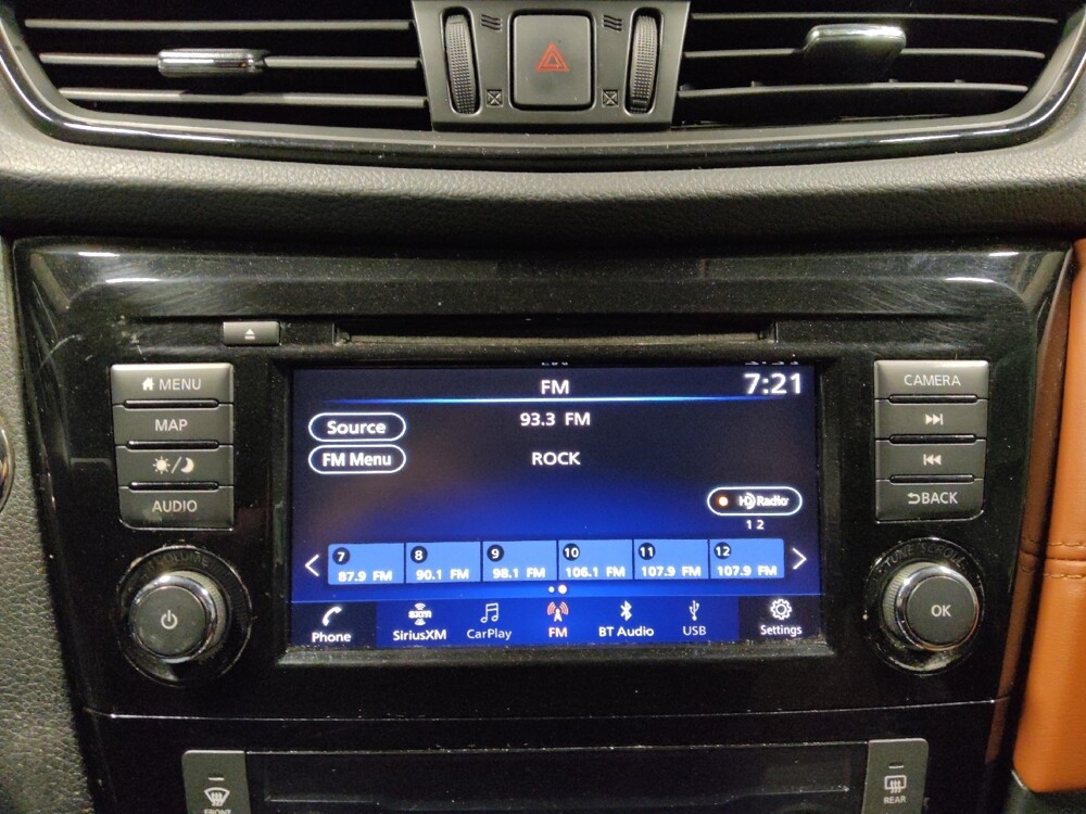 2018 Nissan Rogue in Glendale, AZ 85301 - 18112326 25