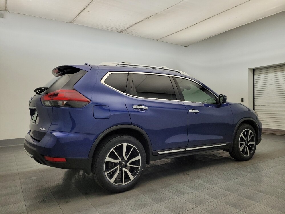 2018 Nissan Rogue in Glendale, AZ 85301 - 18112326 10