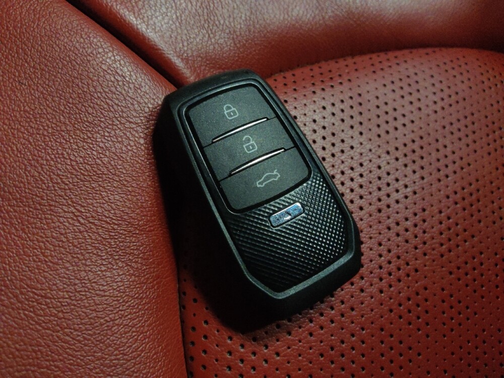 2020 Toyota Camry in Mesa, AZ 85210 - 18112329 32