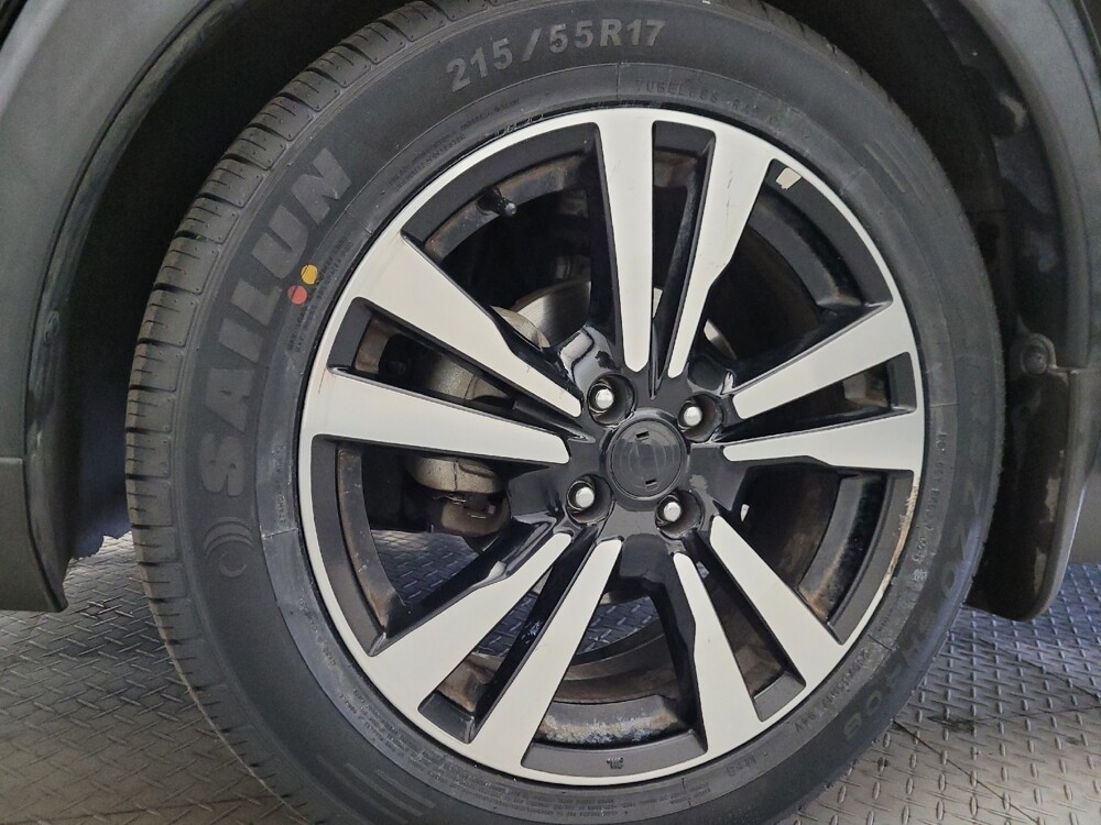 2019 Nissan Kicks in Phoenix, AZ 85022 - 18112330 31