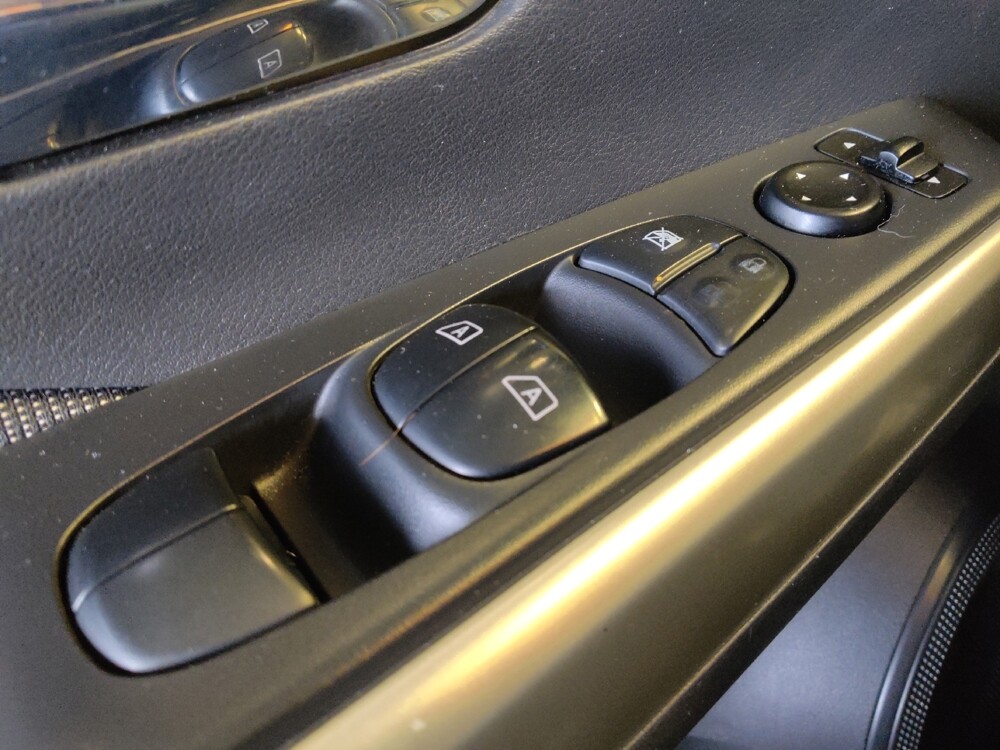 2019 Nissan Kicks in Phoenix, AZ 85022 - 18112330 27