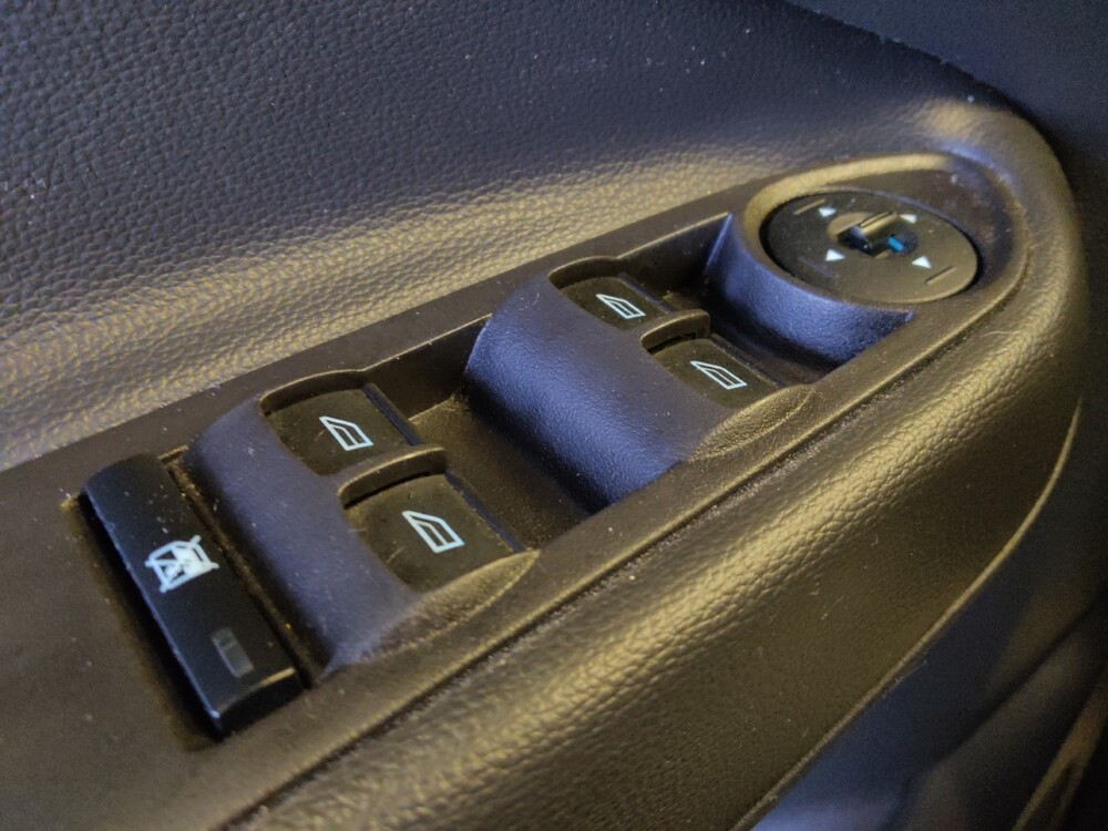 2018 Ford Escape in Phoenix, AZ 85015 - 18112333 27