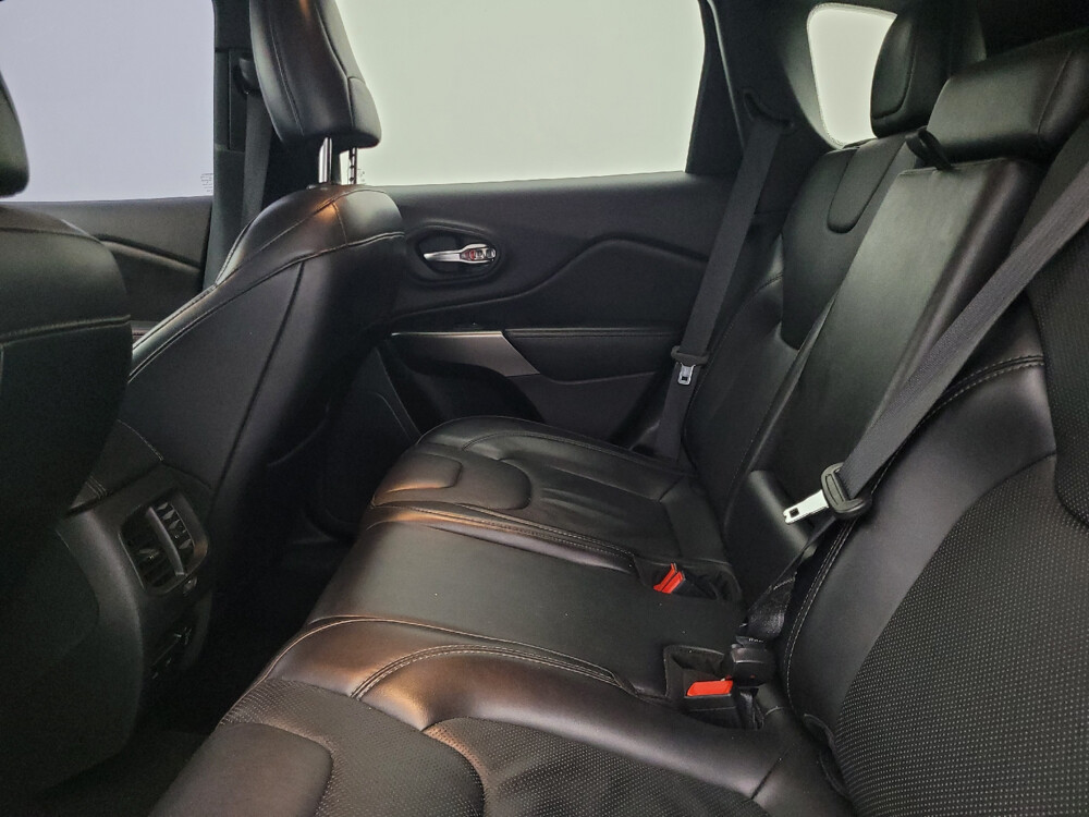 2020 Jeep Cherokee in Tampa, FL 33619 - 18112334 18