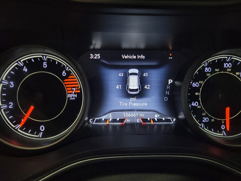 2020 Jeep Cherokee in Tampa, FL 33619 - 18112334 23