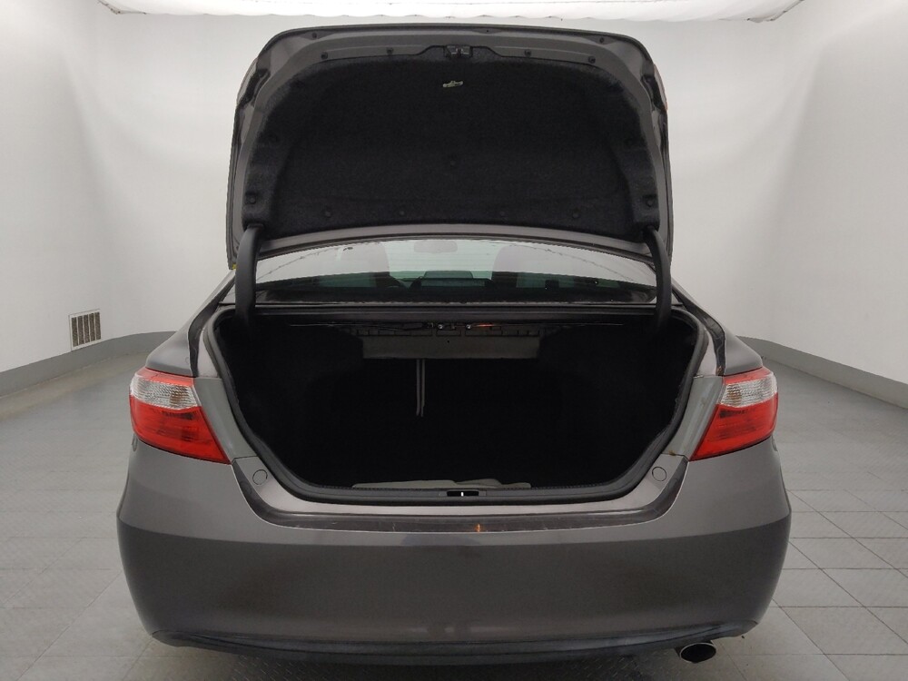 2017 Toyota Camry in Fort Myers, FL 33907 - 18112339 29