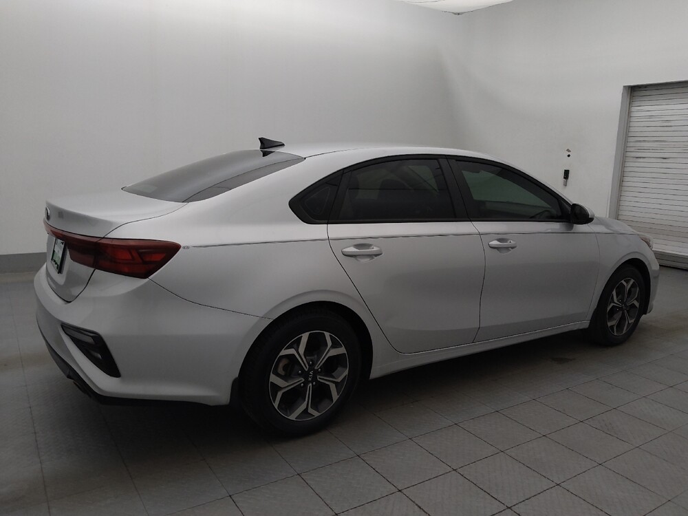 2020 Kia Forte in Bradenton, FL 34207 - 18112341 10