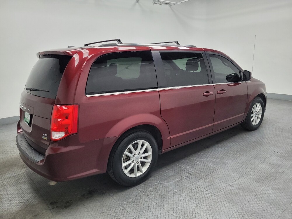 2018 Dodge Grand Caravan in Las Vegas, NV 89102 - 18112348 10