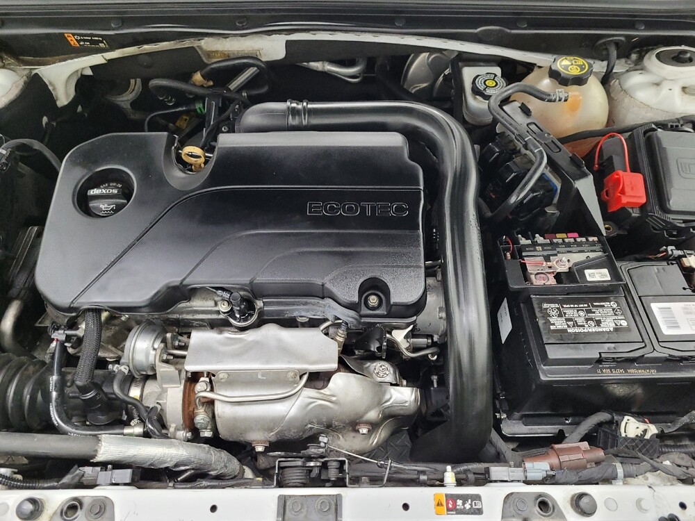 2020 Chevrolet Malibu in Reno, NV 89502 - 18112349 30