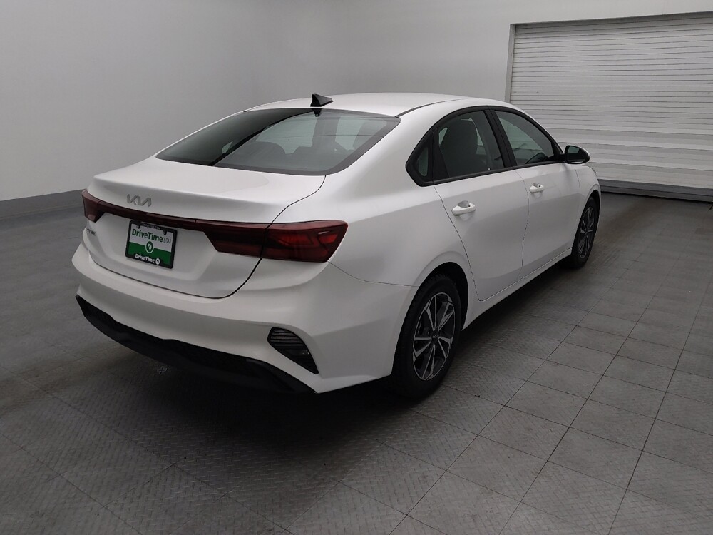 2024 Kia Forte in Macon, GA 31210 - 18112354 9